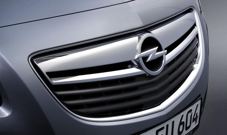  Opel Insignia BiTurbo CDTI 2012 года  (фото 18 из 34)